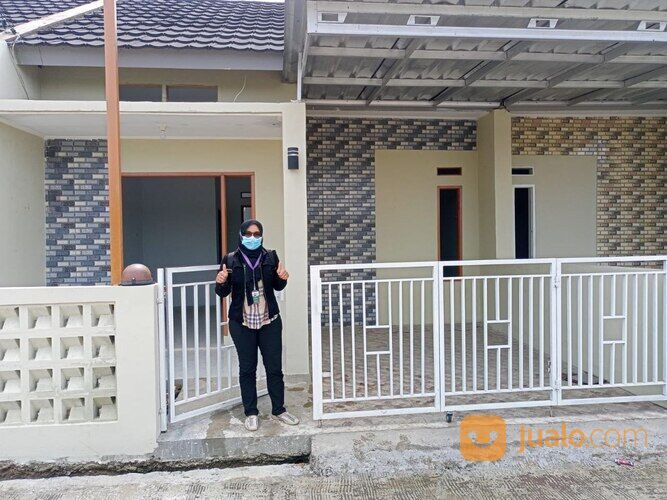 Rumah cantik dan nyaman di Jusar Melati Asri-Rancamulya