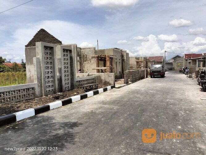 Rumah cantik dan nyaman di Jusar Melati Asri-Rancamulya