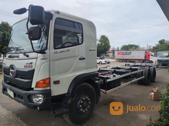 Hino Ranger FL 260 JW 6x2 Euro 4, truk tronton Wing Box 9,6M