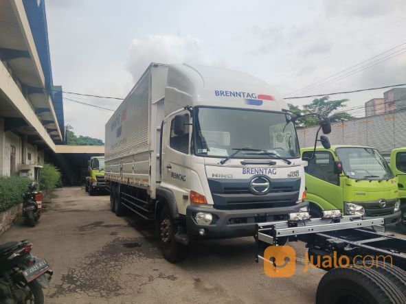 Hino Ranger FL 260 JW 6x2 Euro 4, truk tronton Wing Box 9,6M