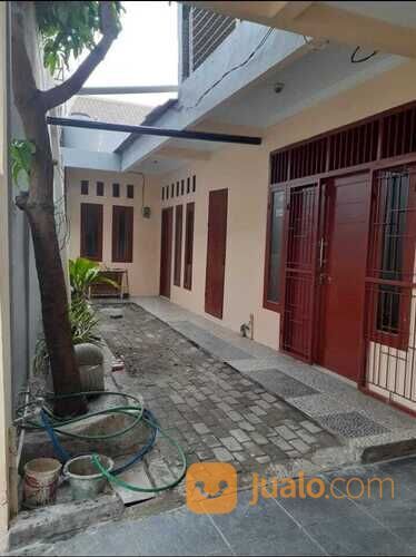 rumah dua lantai cantik siap huni di Perum Titian Indah , Bekasi