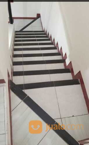 rumah dua lantai cantik siap huni di Perum Titian Indah , Bekasi