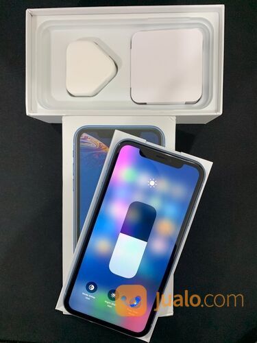 IPHONE XR 64 SECOND LIKE NEW ALL OPERATOR