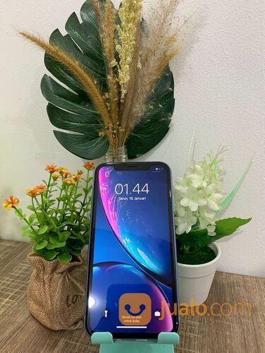 IPHONE XR 64 SECOND LIKE NEW ALL OPERATOR