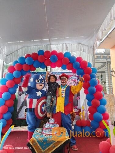 Khitanan, ulang tahun, meriah bersama badut