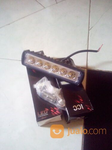 Lampu variasi LED bar mobil motor 6 mata nyala putih tidak menyilaukan