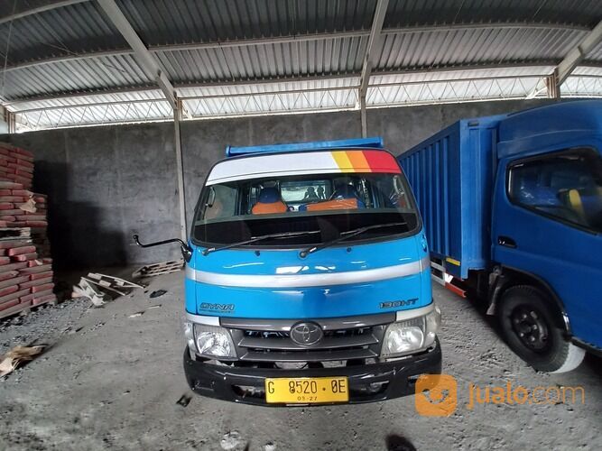 Dump truk toyota dyna 130 HT