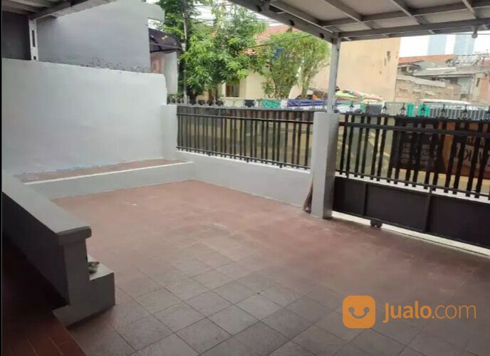 Rumah Jalan 2 Mobil di Menteng Dalam, Tebet