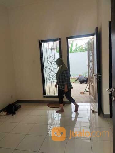Rumah di Cluster De"Residence Harapan Indah Bekasi