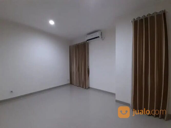 Siap Huni Rumah Terawat Di Suvarna Sutera Sari Cluster Bahana