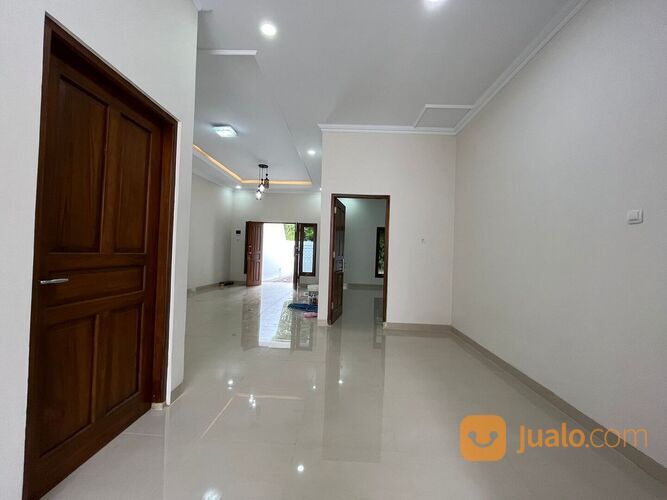 Rumah baru luas dekat sd model wedomartani ngemplak