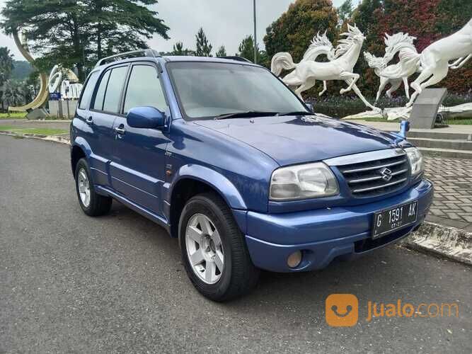 Suzuki Escudo 2.0 matic tahun 2002