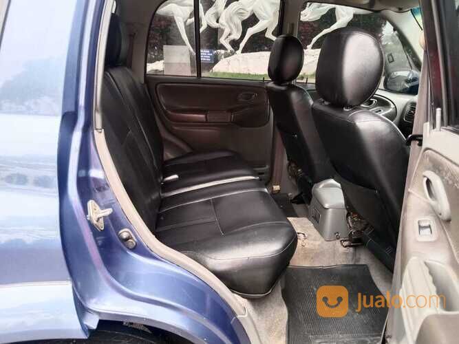 Suzuki Escudo 2.0 matic tahun 2002