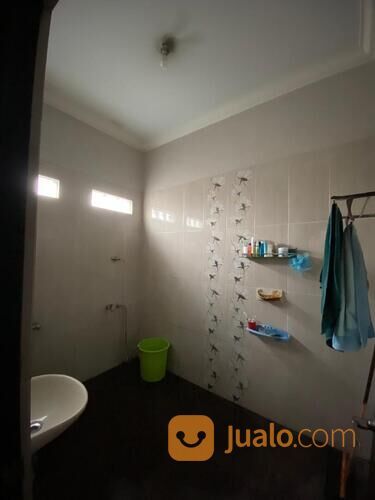 Rumah view danau cantik di Jakarta timur