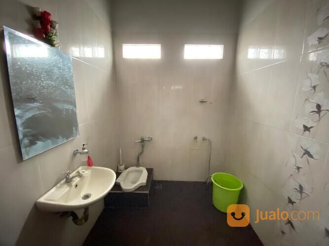 Rumah view danau cantik di Jakarta timur