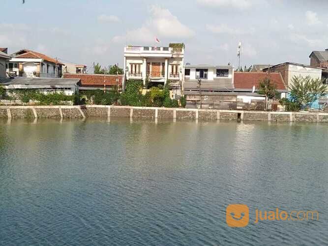 Rumah view danau cantik di Jakarta timur