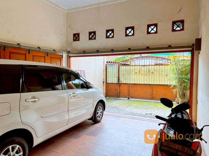 Rumah 3 Lantai & LT. 157 m2 di Kamboja Kebon Pala Halim Perdanakusuma Jakarta Timur