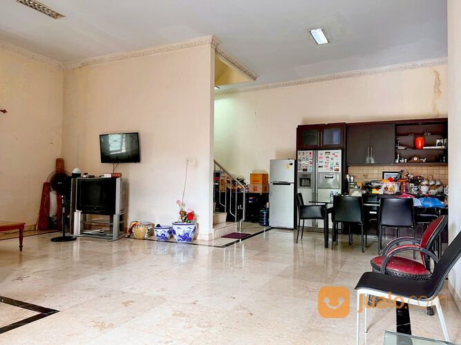 Rumah 3 Lantai & LT. 157 m2 di Kamboja Kebon Pala Halim Perdanakusuma Jakarta Timur
