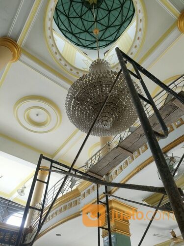 Jasa cuci servis lampu hias