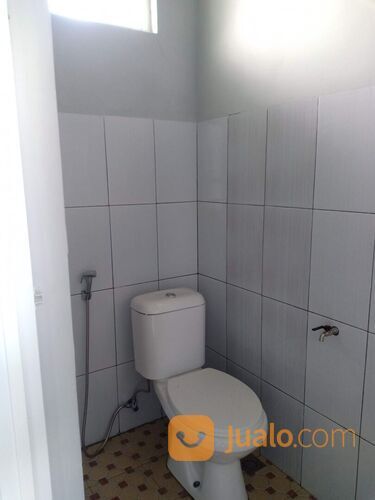 Rumah Pinggir Jalan Raya 2 lantai dekat Green Hill hotel Jember