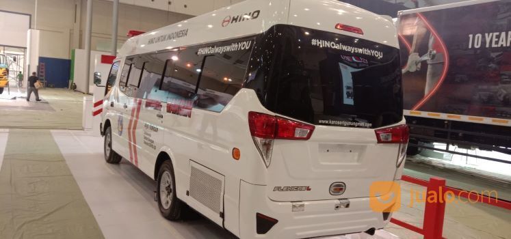 Hino Mikro Bus Dutro 115 SDBL Prime CAB L muat banyak hingga 21 sheet