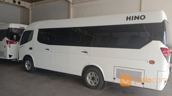 Hino Mikro Bus Dutro 115 SDBL Prime CAB L muat banyak hingga 21 sheet