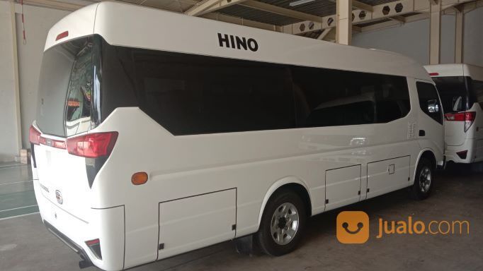 Hino Mikro Bus Dutro 115 SDBL Prime CAB L muat banyak hingga 21 sheet