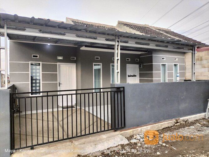 Rumah minimalis modern di Bumi Rancamulya Residence