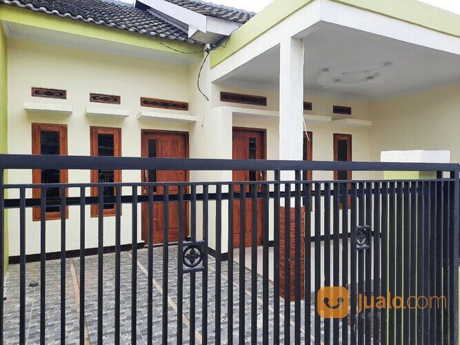 Rumah minimalis modern di Bumi Rancamulya Residence