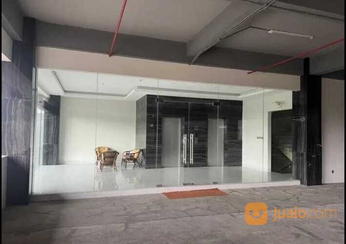 Gedung 8 Lantai di TB Simatupang Jakarta Selatan
