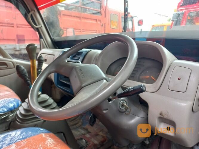 Dump truk TOYOTA DYNA 130 HT