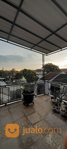 Rumah 2 lantai dalam perumahan puri gading kota bekasi