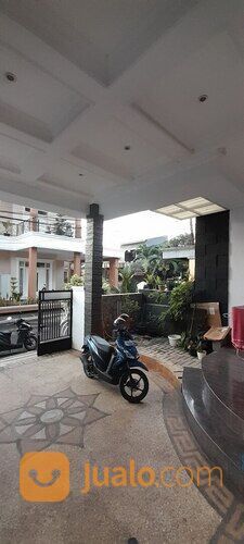 Rumah 2 lantai dalam perumahan puri gading kota bekasi