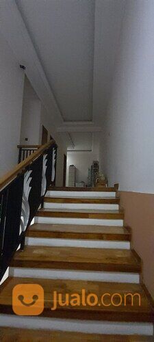 Rumah 2 lantai dalam perumahan puri gading kota bekasi