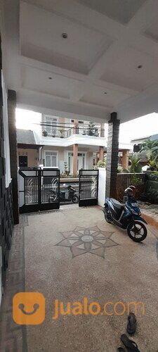 Rumah 2 lantai dalam perumahan puri gading kota bekasi