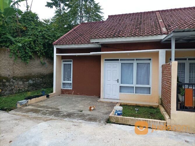 RUMAH TAKE OVER DI GARUT LINGKUNGAN NYAMAN TERISI PENUH DEKAT GARUT KOTA