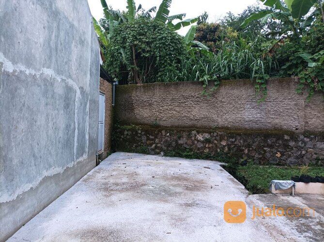 RUMAH TAKE OVER DI GARUT LINGKUNGAN NYAMAN TERISI PENUH DEKAT GARUT KOTA