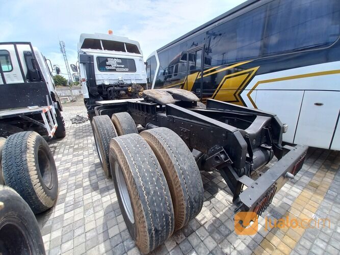 Head trailer NISSAN CWA 260 HT