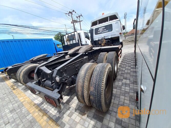 Head trailer NISSAN CWA 260 HT