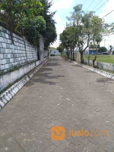 Rumah Perumahan Golden House sebelah asrama Brimob