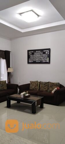 Rumah Jumbo Komplek Metropolitan Residence Samping Hotel Four Point Sheraton, Jl. Andi Djemma