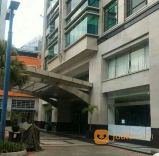 Gedung Perkantoran 24+1 Lantai Menara Anugrah di Kawasan Mega Kuningan Jakarta Selatan