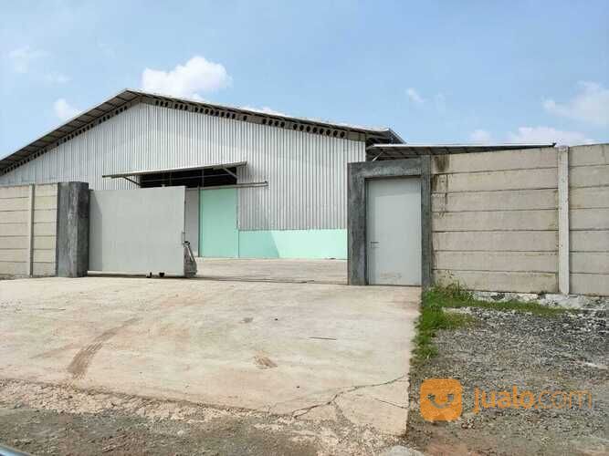 Gudang di Cimiung, Serang, Banten