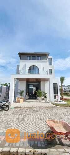Rumah Surabaya Barat Mansion Nine KONSEP UNIK ATTIC DAN BALKON