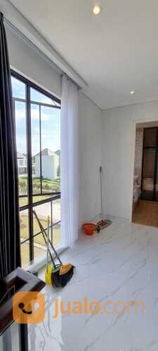 Rumah Surabaya Barat Mansion Nine KONSEP UNIK ATTIC DAN BALKON