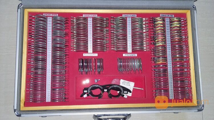 Alat Optik TRIAL TEST BOX ALAT PERIKSA MATA WARNA MERAH