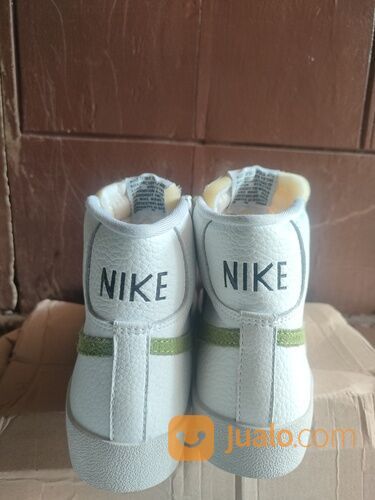 Sepatu Second Branded | Nike Blazer Mid 77 Vintage Asparagus Snakeskin