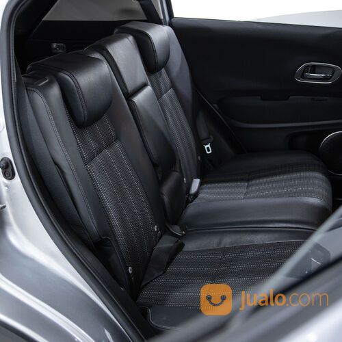 HONDA HR-V (LUNAR SILVER METALLIC) TYPE E 1.5 CVT (2018)