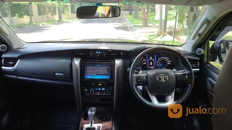 TOYOTA FORTUNER SRZ TRD BENSIN 2019 MATIC