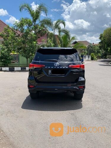 TOYOTA FORTUNER SRZ TRD BENSIN 2019 MATIC